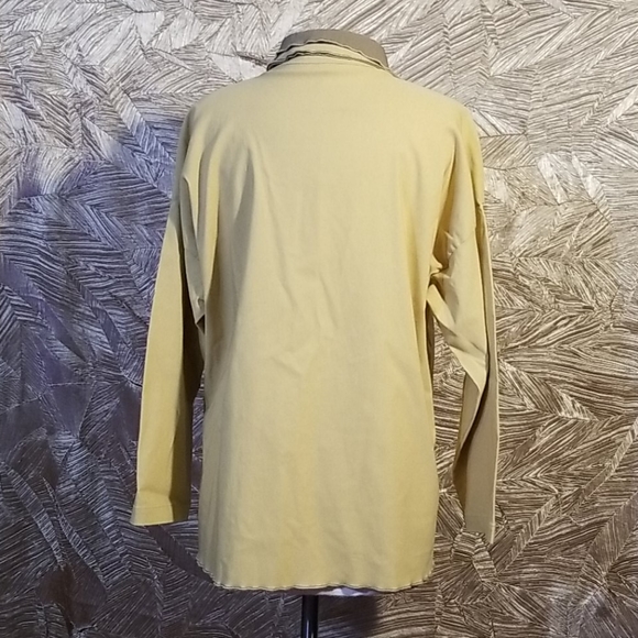 Xiao Avant-garde Button-Up Top - Picture 2 of 3